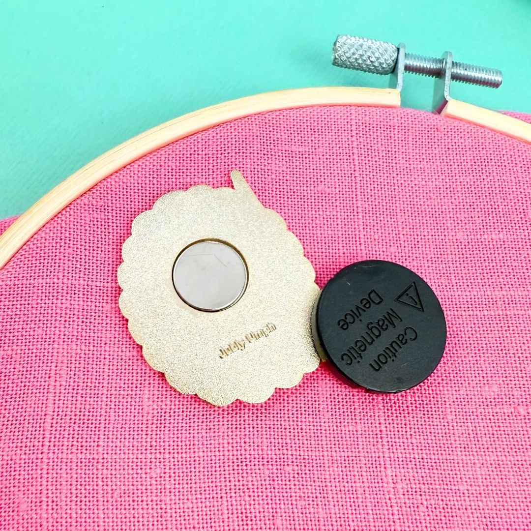 I Make, Therefore I Am Needle Minder